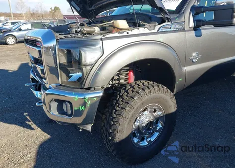 2015 Ford F-250 Xlt z USA, uszkodzony, nr VIN 1FT7W2BT6FEB92357